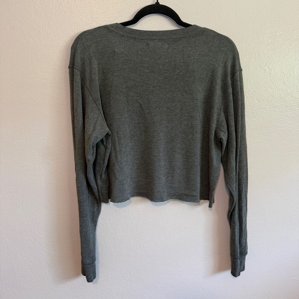 Brandy Melville Women's Cropped Pullover Crew Neck Sweatshirt One Size Green - Picture 4 of 8